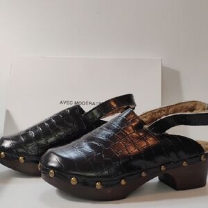 Avec Moderation Ruka Black Embossed Croc W/Beige Shearling Lining NEW SZ 41